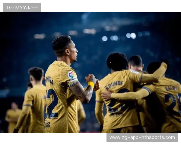 拉菲尼亚高速插入门前推射得分